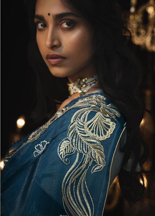 शुद्ध मुलायम डोला सिल्क साड़ी | डिजाइनर कढ़ाई