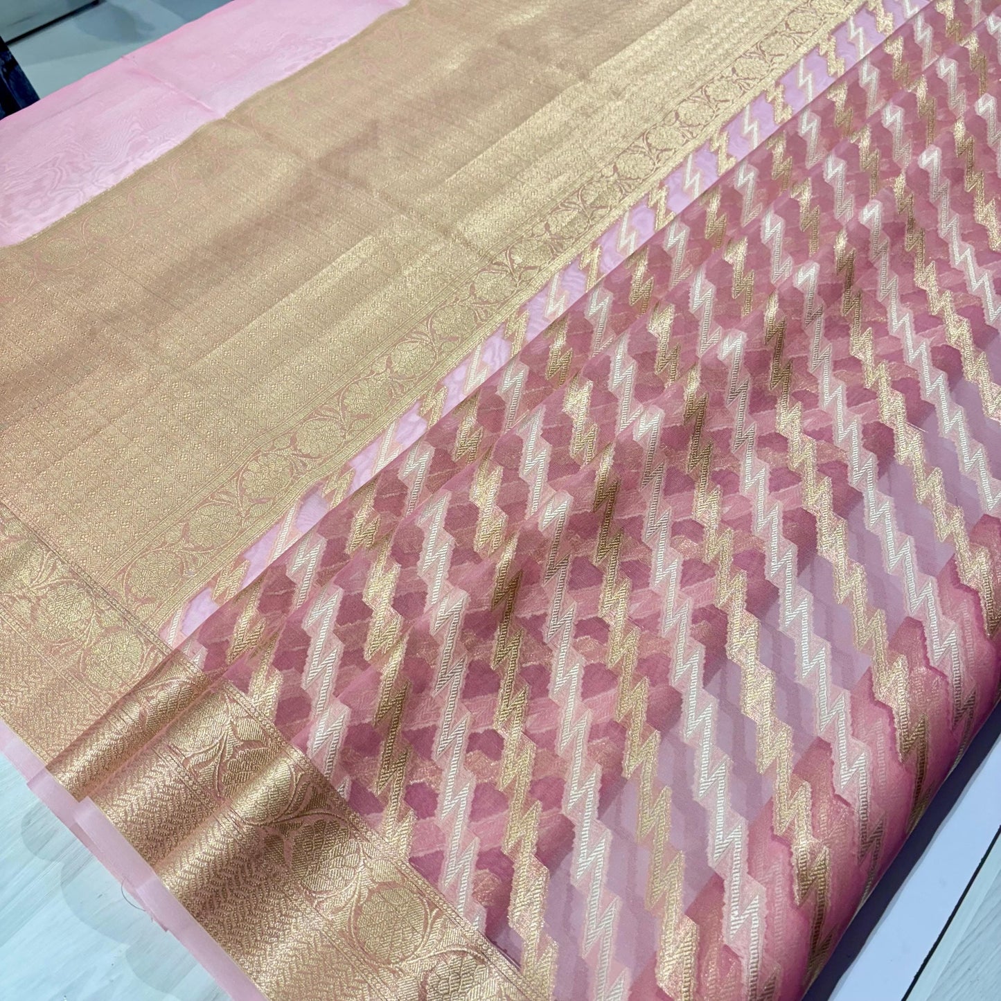Banarasi Soft Tissue Organza Saree