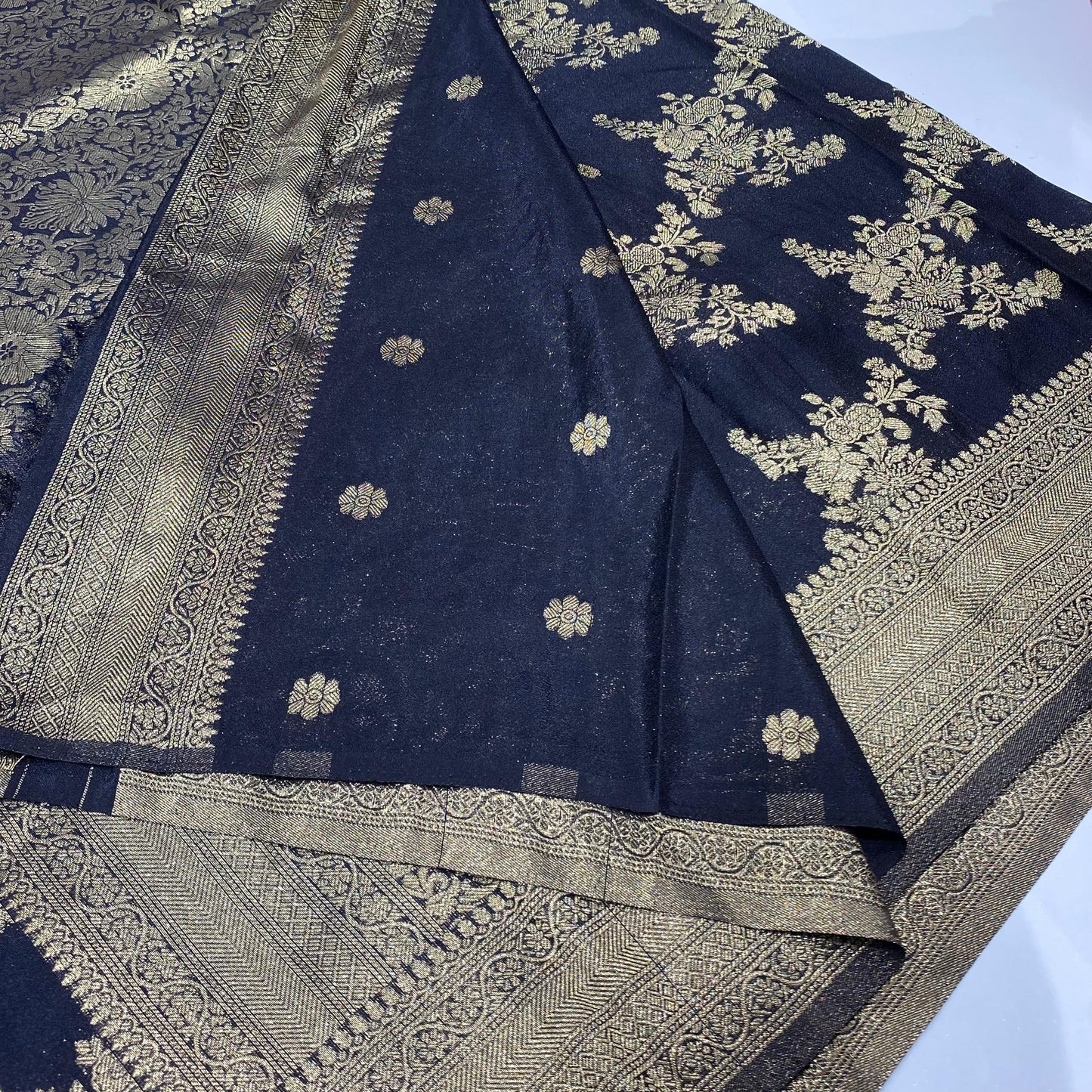 Elegant Kipon Banarasi Saree