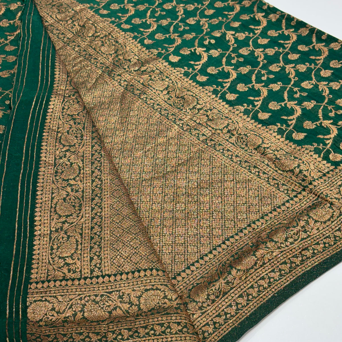 Semi Banarasi Georgette Saree