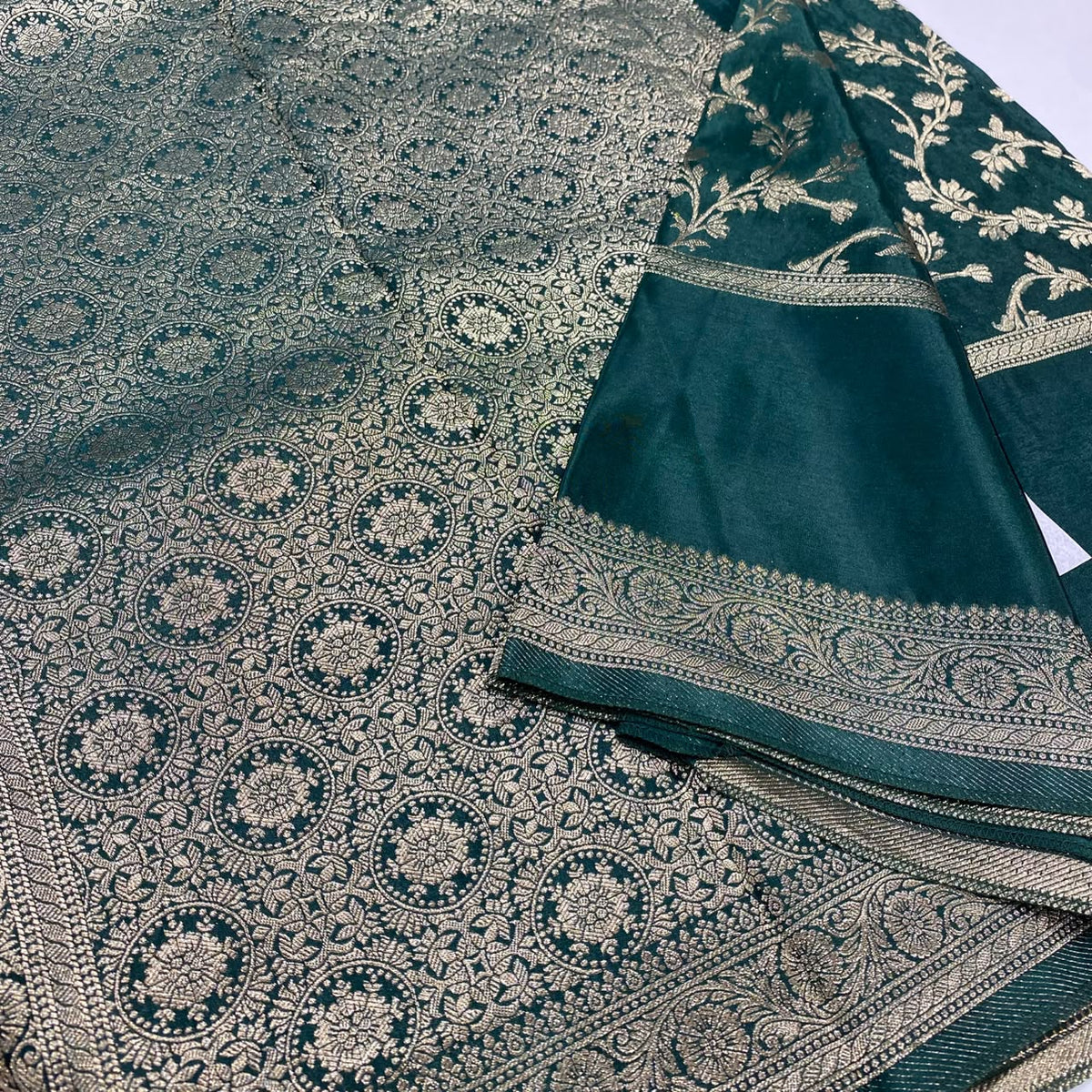 Banarasi Crepe Saree
