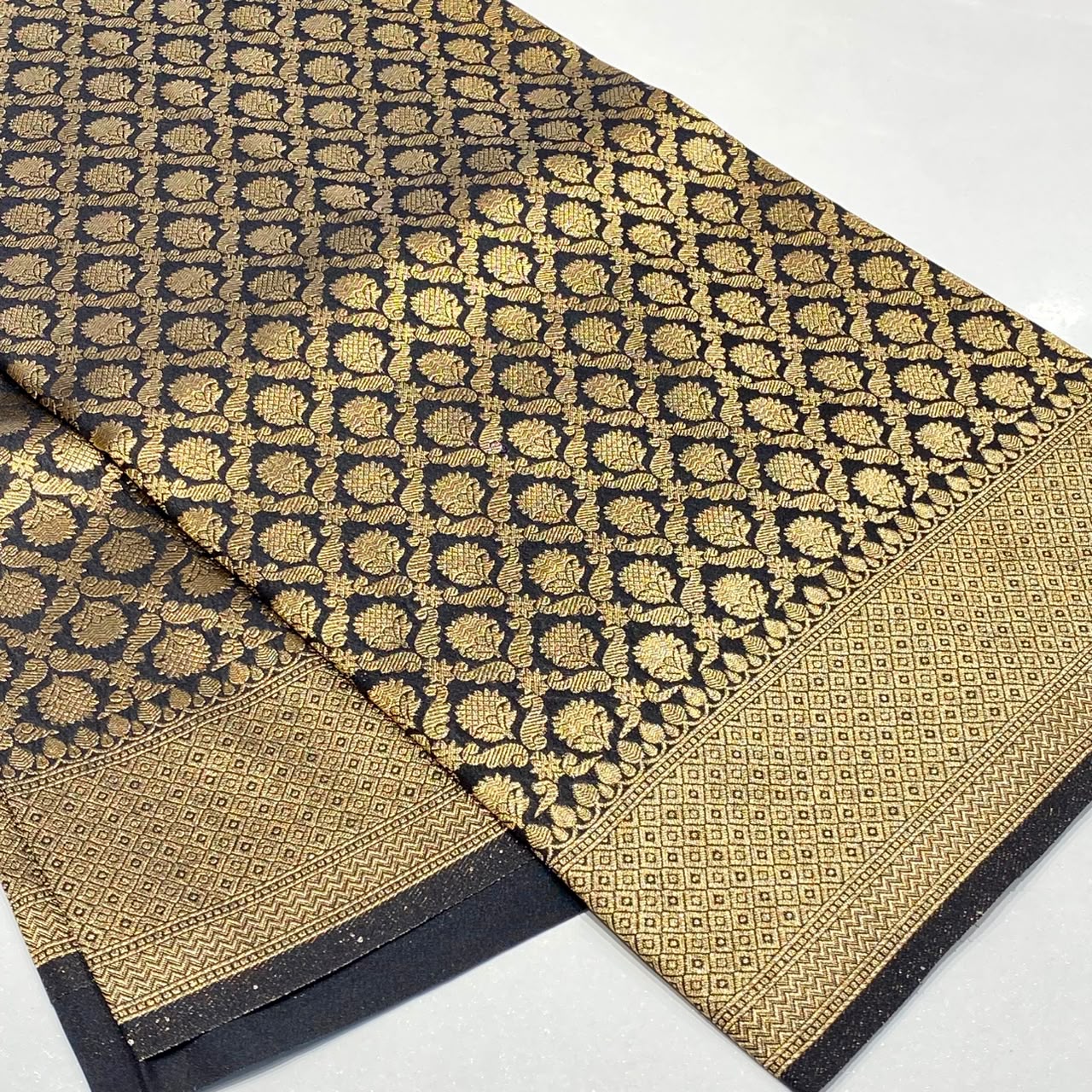 Soft Silk Semi Katan Banaras Saree