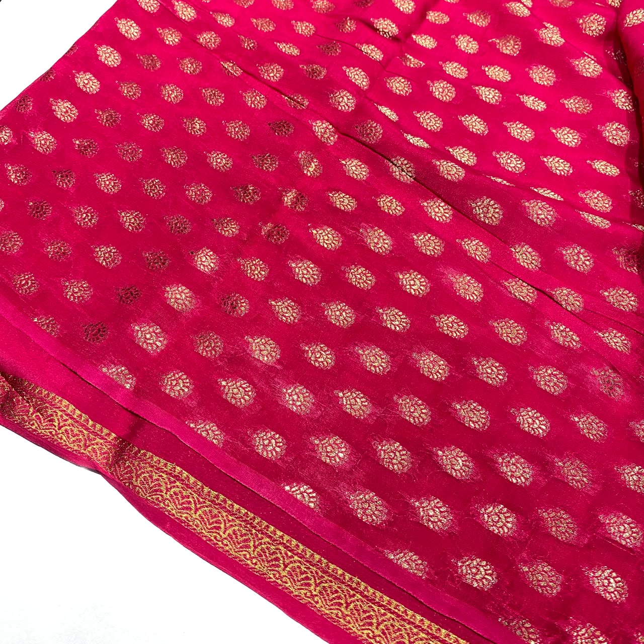 Wrinkle Chiffon Saree
