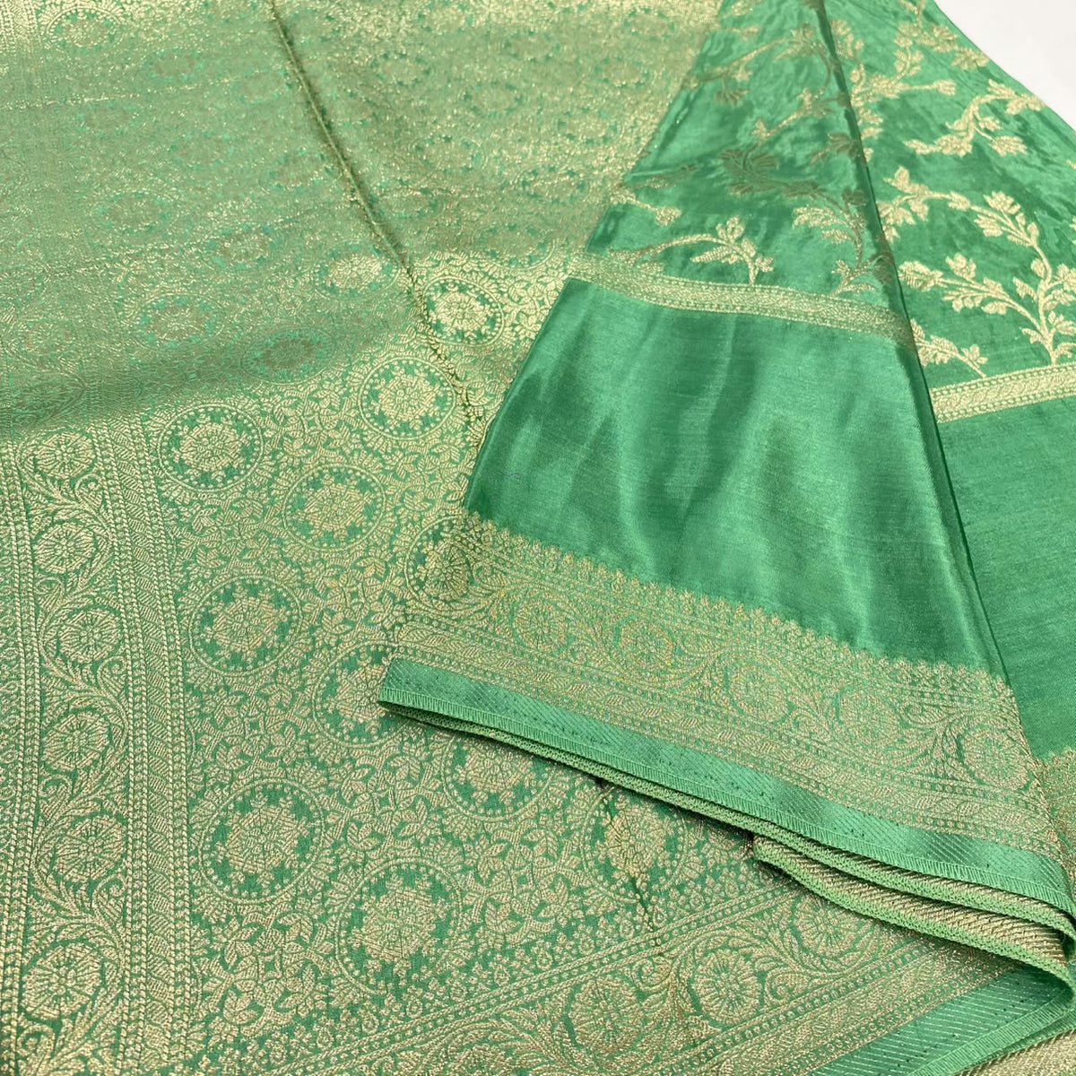 Banarasi Crepe Saree