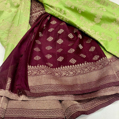 Banarasi Wrinkle Chiffon Saree