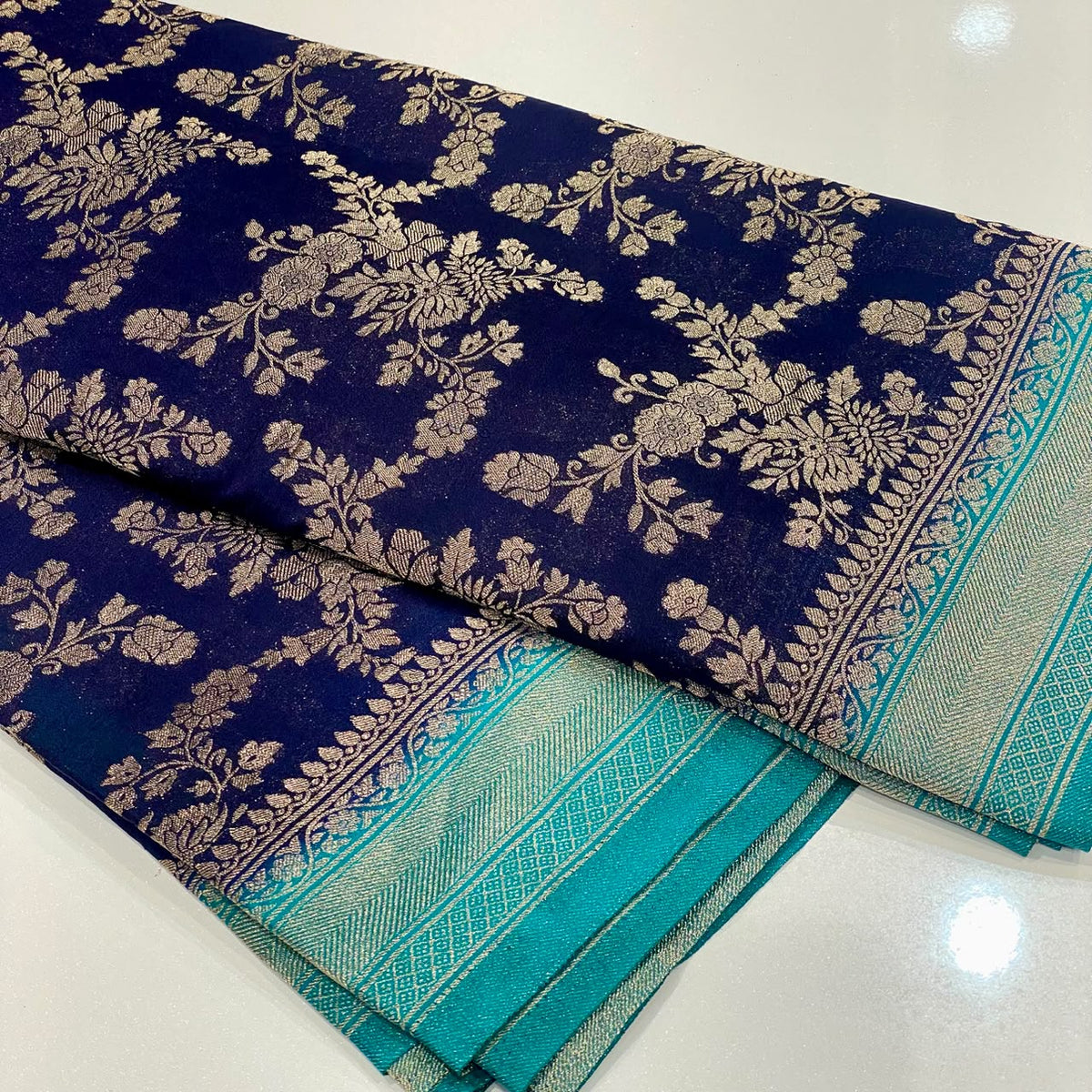 Banarasi Wrinkle Chiffon Saree