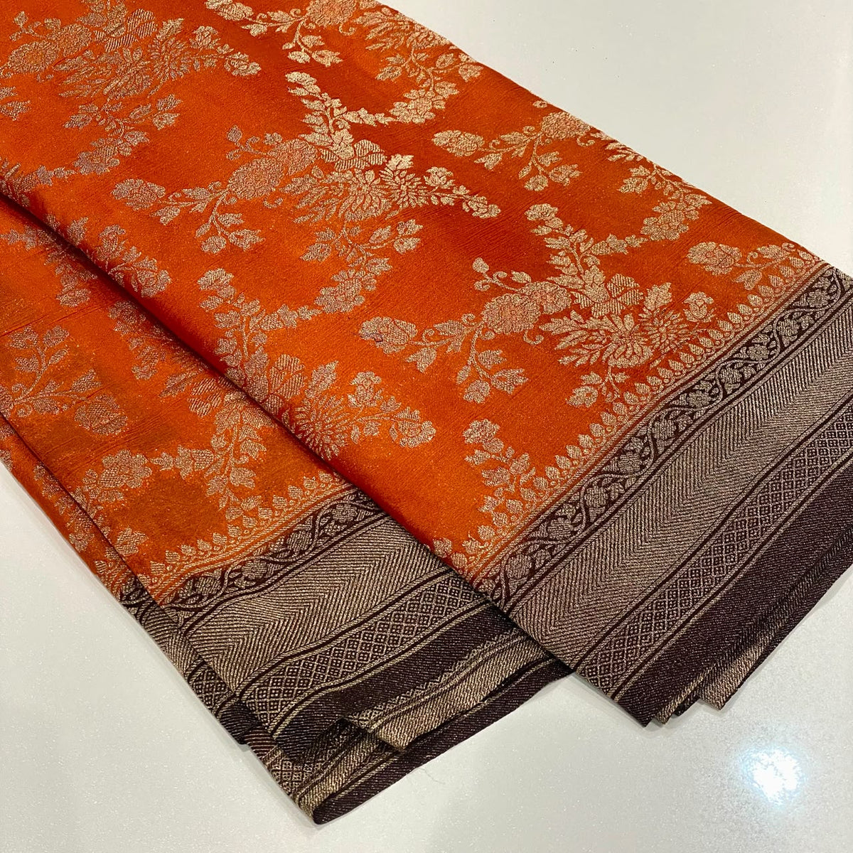 Banarasi Wrinkle Chiffon Saree