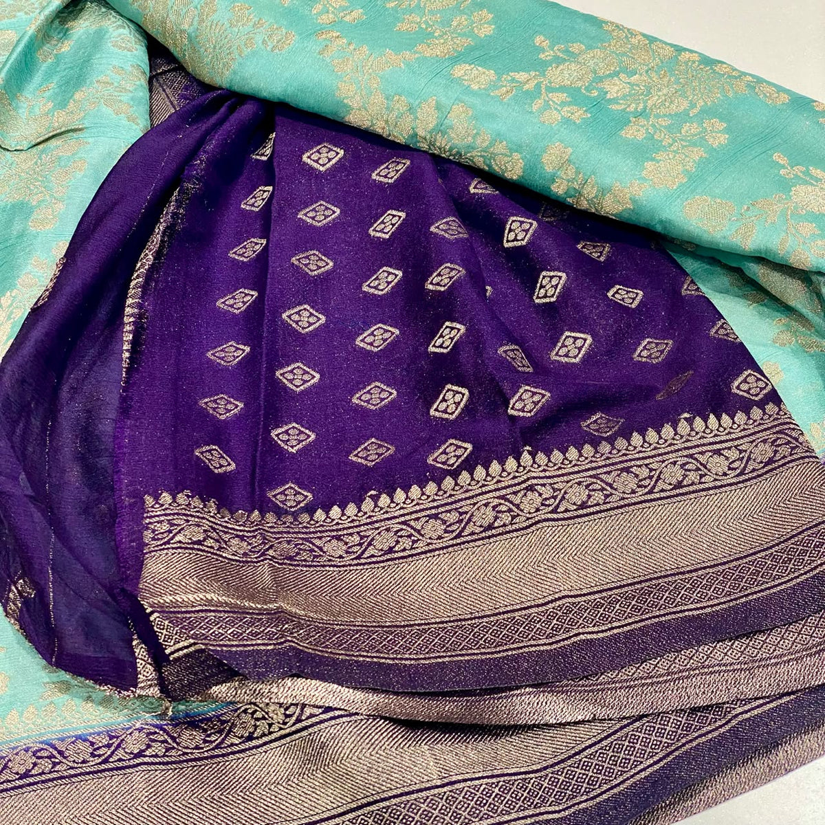 Banarasi Wrinkle Chiffon Saree