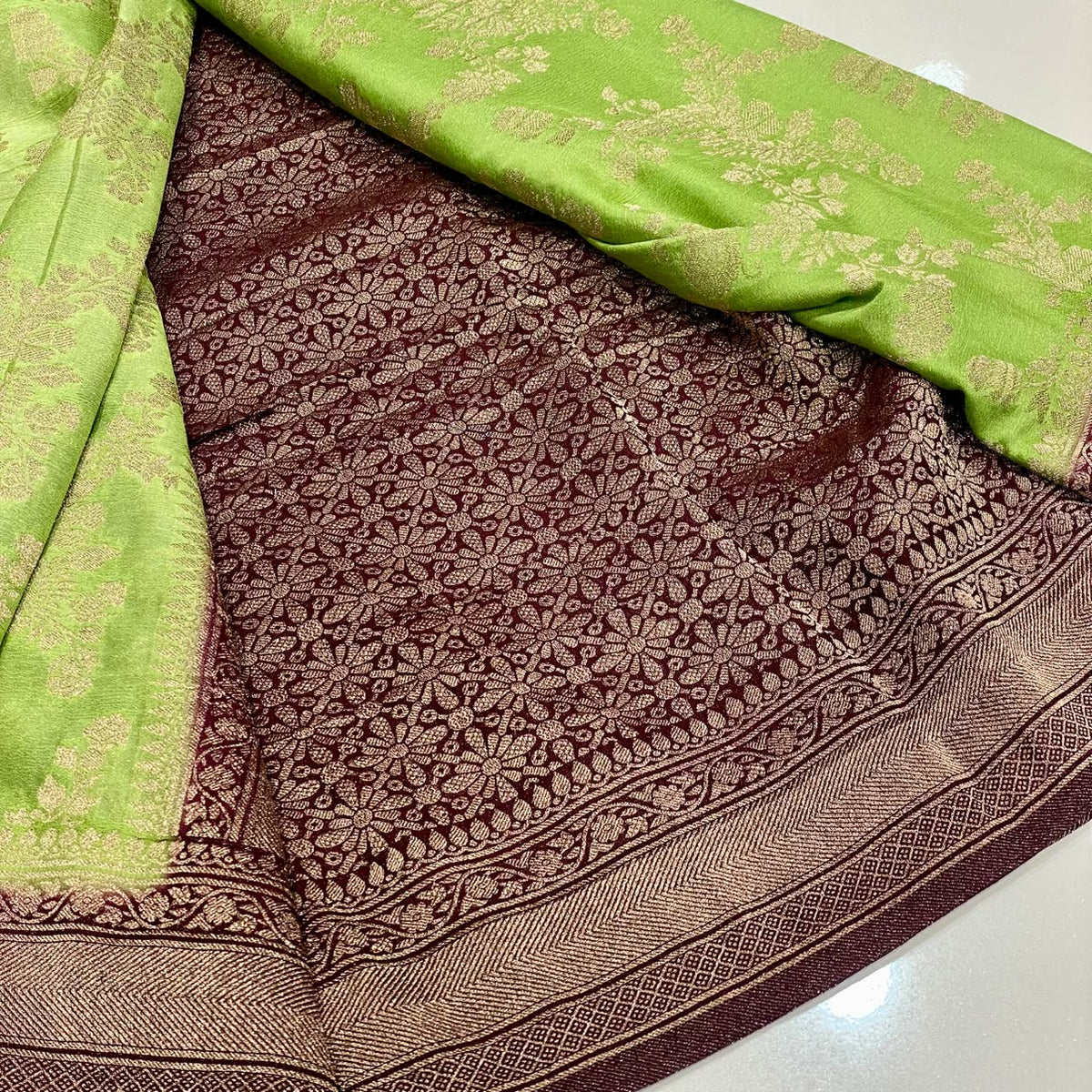 Banarasi Wrinkle Chiffon Saree